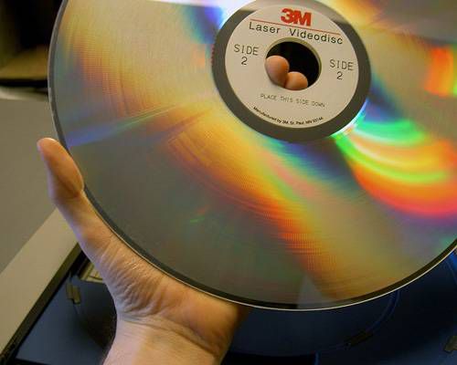 laserdisc.jpg.638x0_q80_crop-smart (1).jpg